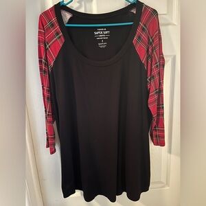 Torrid Black Top with Red Plaid Raglan 3/4 Sleeves Size 2